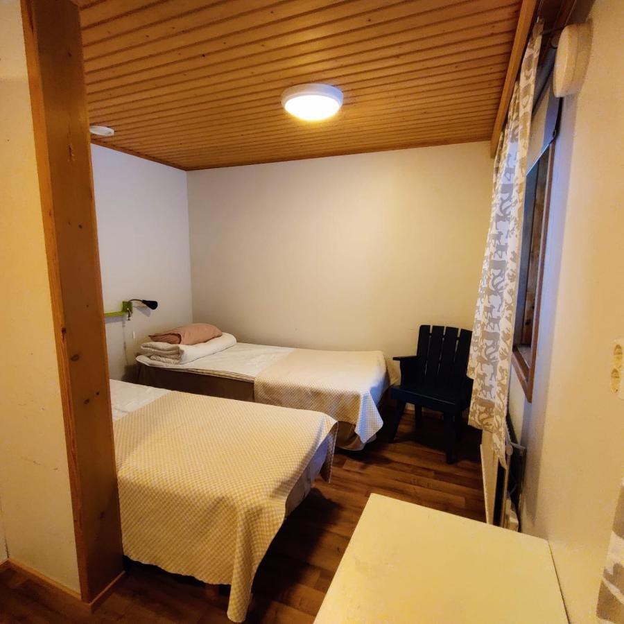 Kuerkievari Kuerhostel Экясломполо Экстерьер фото