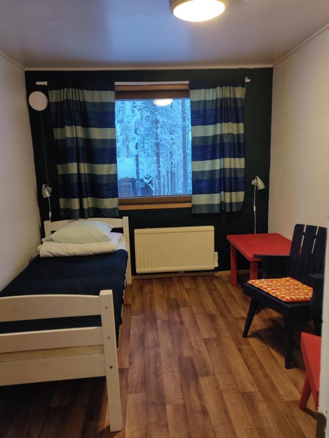 Kuerkievari Kuerhostel Экясломполо Экстерьер фото